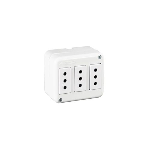 Tomacorriente Triple 2P+T 250V/10A   MEC